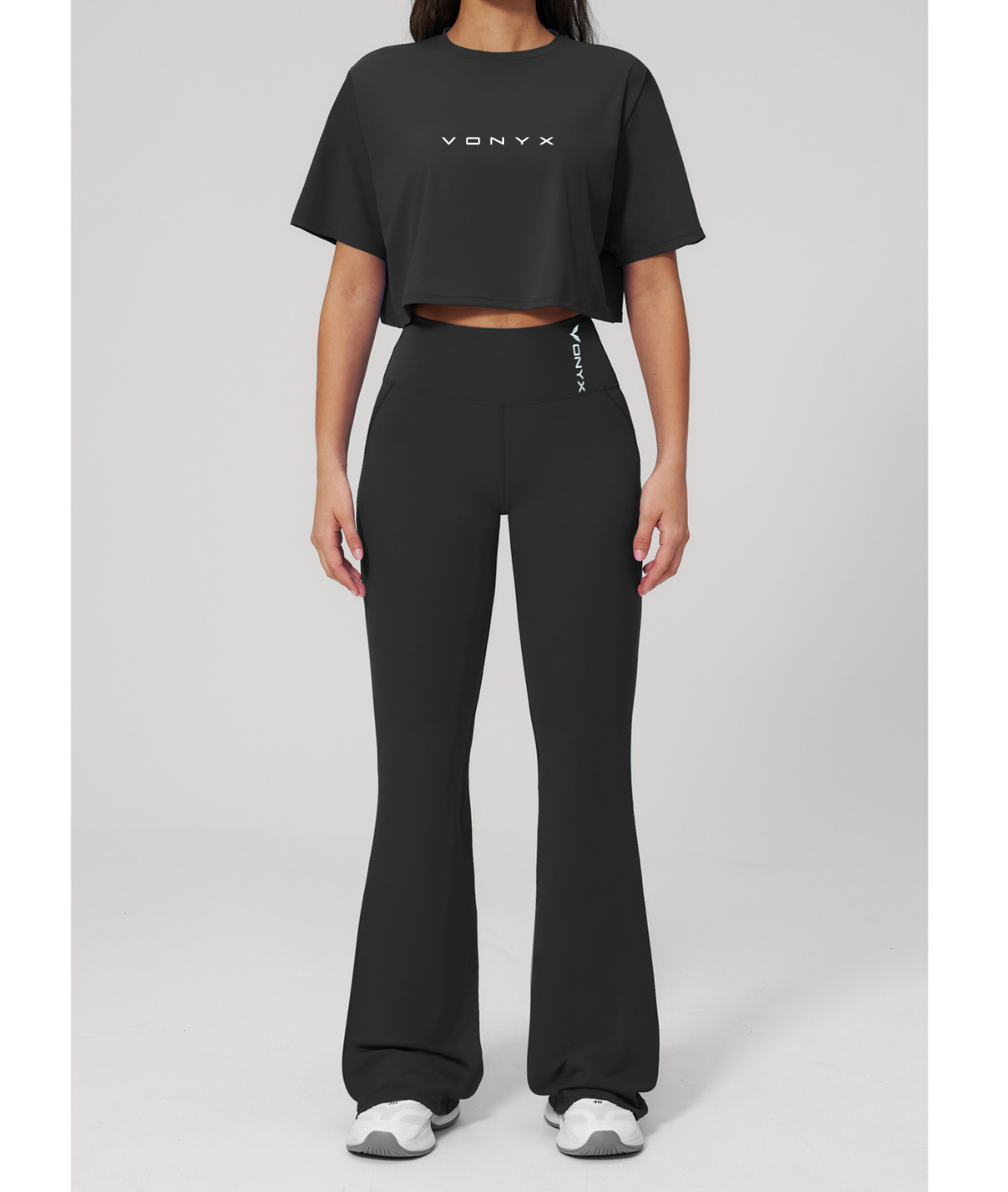 MOTION Crop Top Black